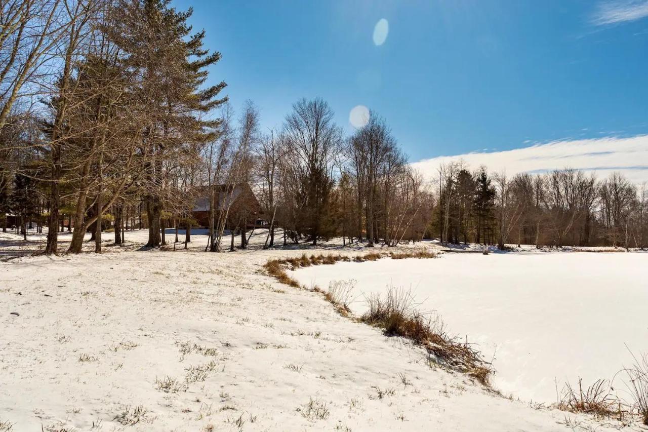 Bluebird Manor On The Water, 2 Acres & Amenities Villa Liberty Exteriör bild